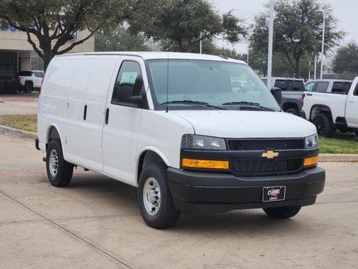 2025 Chevrolet Express 2500 Work Van
