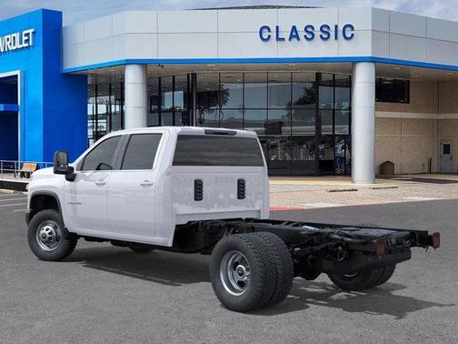 2025 Chevrolet Silverado 3500 WT