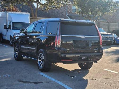 2018 Cadillac Escalade Luxury