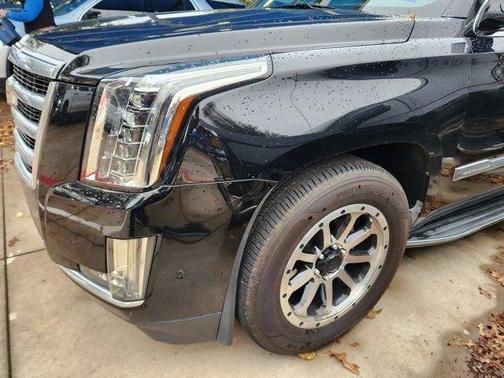 2018 Cadillac Escalade Luxury