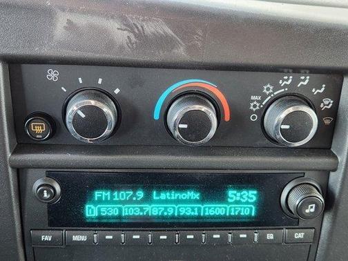 2025 Chevrolet Express 3500 LS