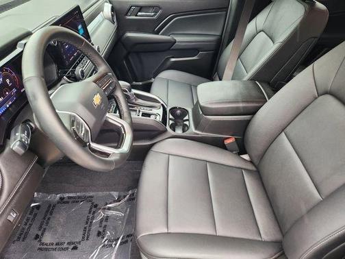 Summit White 2024 Chevrolet Colorado LT