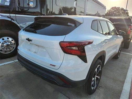 Summit White 2024 Chevrolet Trax 1RS