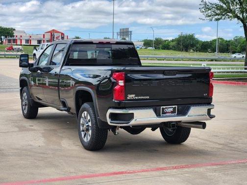 2025 Chevrolet Silverado 3500 LT