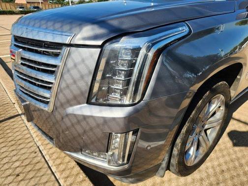 2018 Cadillac Escalade Platinum
