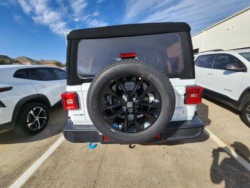 2023 Jeep Wrangler 4xe Sahara