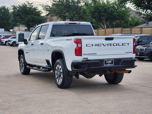 Summit White 2023 Chevrolet Silverado 2500 Custom