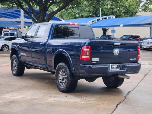 Patriot Blue Pearlcoat 2022 RAM 2500 Longhorn