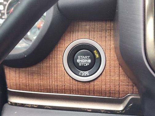 Patriot Blue Pearlcoat 2022 RAM 2500 Longhorn