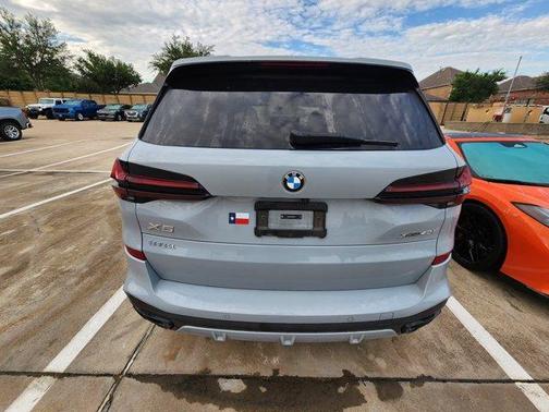 Brooklyn Gray Metallic 2024 BMW X5 xDrive40i