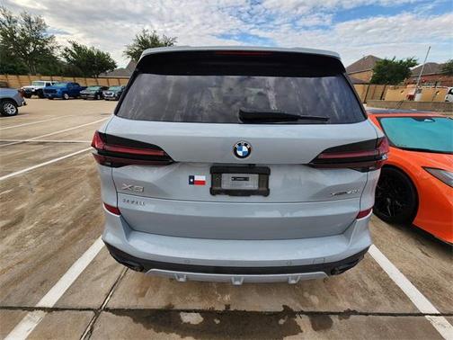 Brooklyn Gray Metallic 2024 BMW X5 xDrive40i