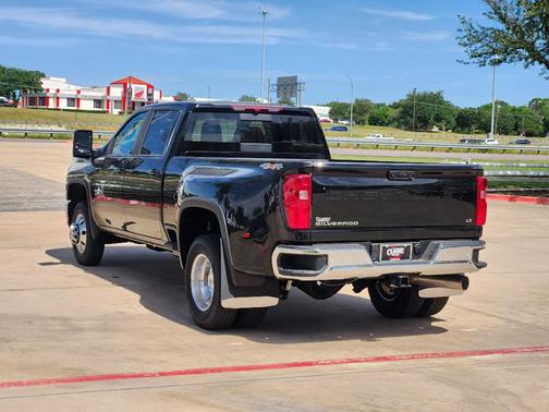 2025 Chevrolet Silverado 3500 LT