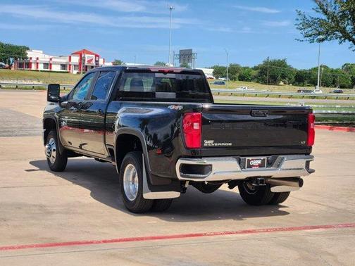 2025 Chevrolet Silverado 3500 LT