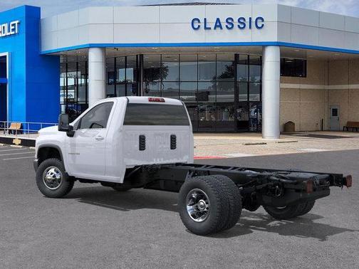 2025 Chevrolet Silverado 3500 LT