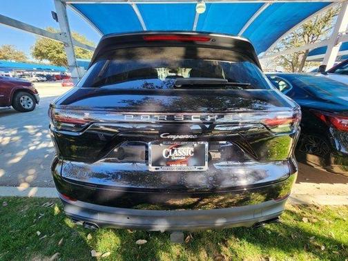 2022 Porsche Cayenne Platinum Edition