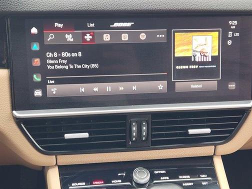 2022 Porsche Cayenne Platinum Edition