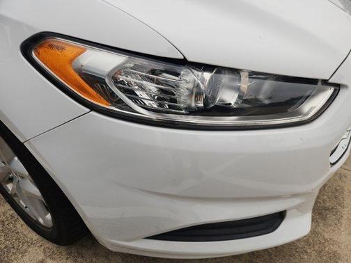 Oxford White 2014 Ford Fusion SE