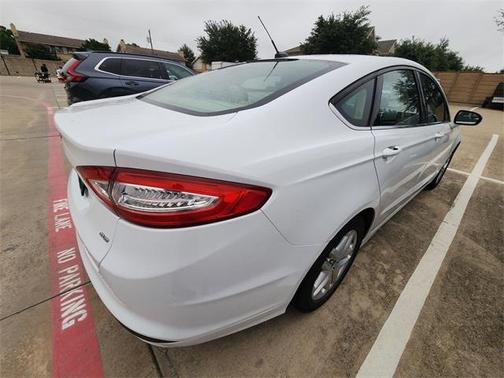 Oxford White 2014 Ford Fusion SE