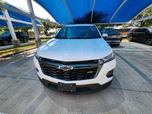 Summit White 2022 Chevrolet Traverse RS