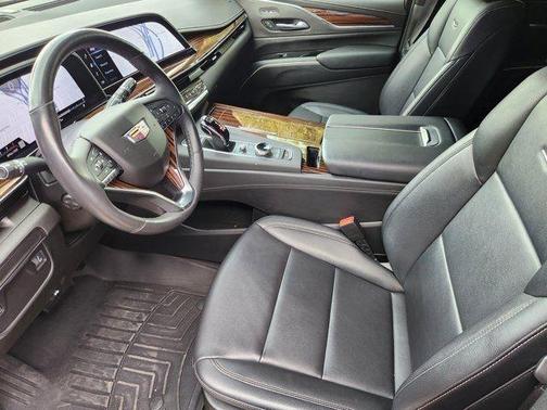 2023 Cadillac Escalade Luxury