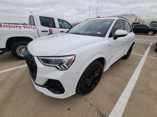 2024 Audi Q3 45 S line Premium