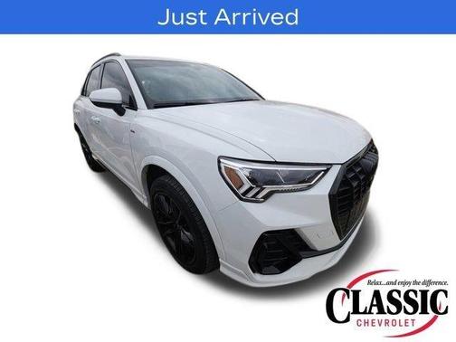 2024 Audi Q3 45 S line Premium