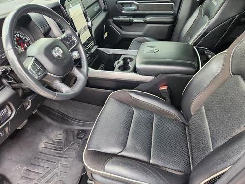 Billet Silver Metallic Clearcoat 2024 RAM 1500 Laramie