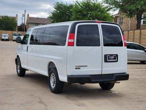 Summit White 2025 Chevrolet Express 3500 LS