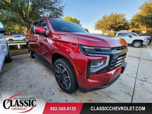 2025 Chevrolet Suburban RST