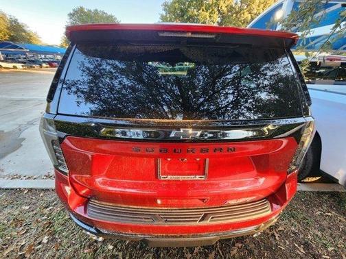 2025 Chevrolet Suburban RST