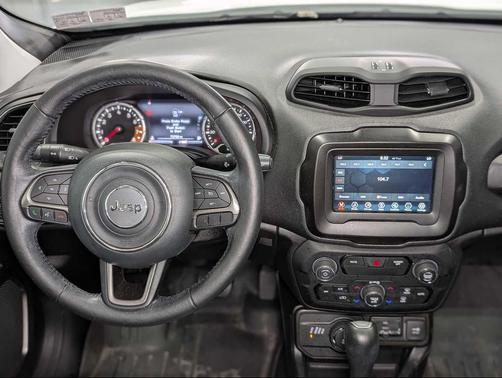 Alpine White Clearcoat 2019 Jeep Renegade Limited
