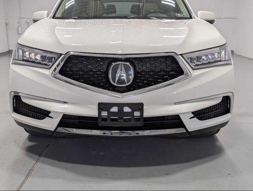 White Diamond Pearl 2017 Acura MDX 3.5L w/Technology Package