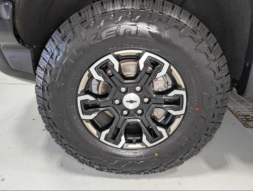 Sand Dune Metallic 2023 Chevrolet Silverado 1500 ZR2