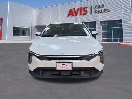 Snow White Pearl 2025 Kia K4 LXS
