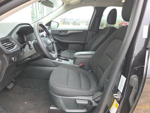 Agate Black Metallic 2025 Ford Escape Active