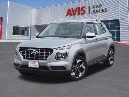 Shimmering Silver 2025 Hyundai VENUE SEL