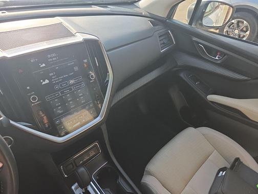 Crystal White Pearl 2025 Subaru Ascent Premium 7-Passenger