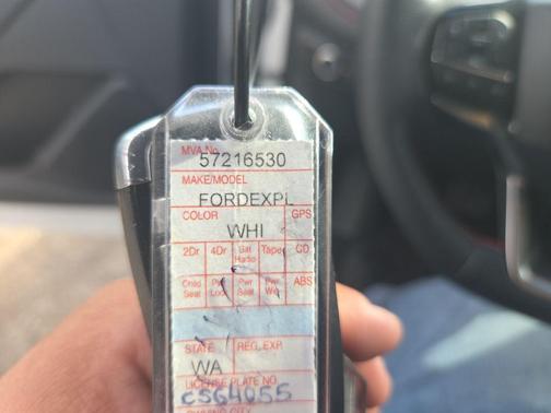 White Metallic 2025 Ford Explorer ST-Line