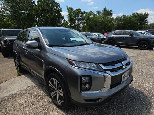 Mercury Gray Metallic 2025 Mitsubishi Outlander Sport SE