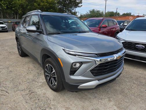 Sterling Gray Metallic 2026 Chevrolet Trailblazer LT