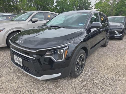Aurora Black Pearl 2025 Kia Niro LX