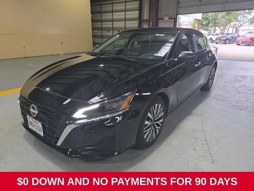 Super Black 2025 Nissan Altima 2.5 SV