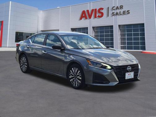 Gun Metallic 2025 Nissan Altima 2.5 SV