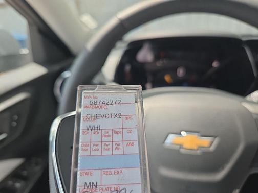 Sterling Gray Metallic 2025 Chevrolet Trax LT