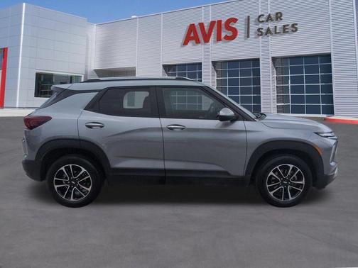 Sterling Gray Metallic 2025 Chevrolet Trailblazer LT