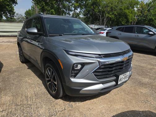 Sterling Gray Metallic 2025 Chevrolet Trailblazer LT