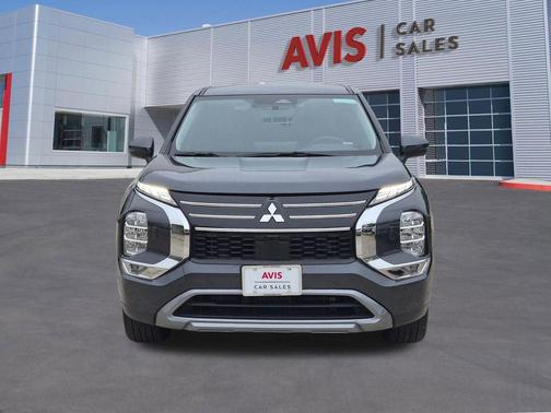 Gray 2025 Mitsubishi Outlander SE 2.5 S-AWC