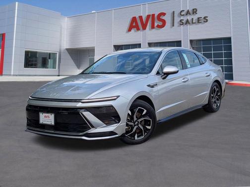 Aero Silver 2025 Hyundai SONATA SEL