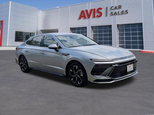 Aero Silver 2025 Hyundai SONATA SEL