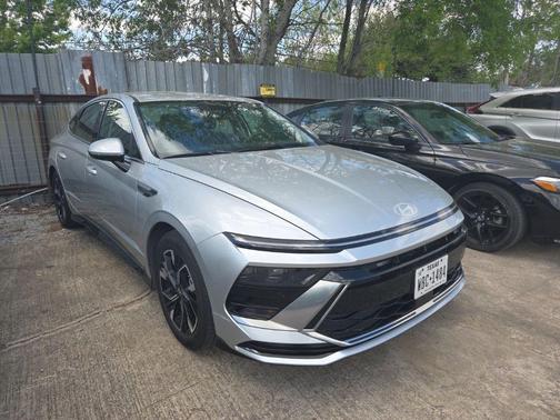 Aero Silver 2025 Hyundai SONATA SEL